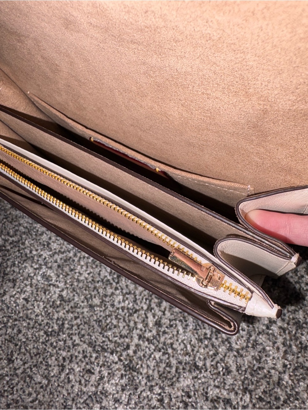 Coach Klare Shoulder / Crossbody bag - Picture 5 of 5